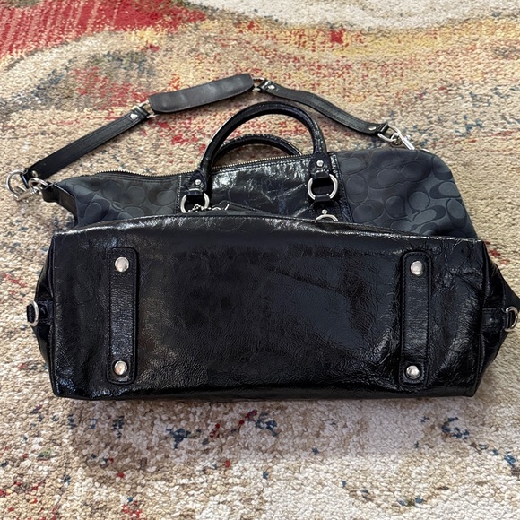 Coach Vintage Ashley Convertible Satchel Purse - Picture 4 of 12